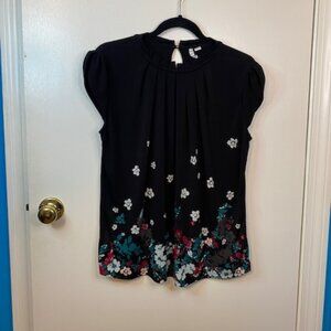 Elle Black white and red flower Sleeveless Blouse